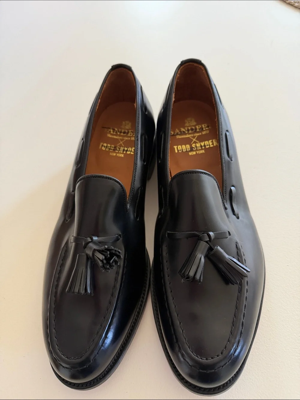 Todd Snyder X Sanders Classic Black Tassel Loafers Sz 11.5. Bag7